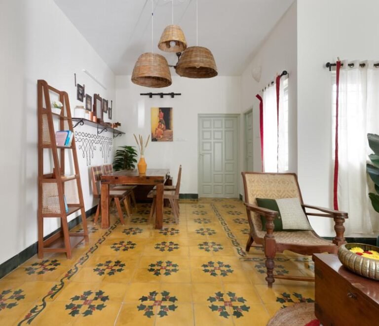 RU01-–-Coumar-Chettinad-Heritage-Touch