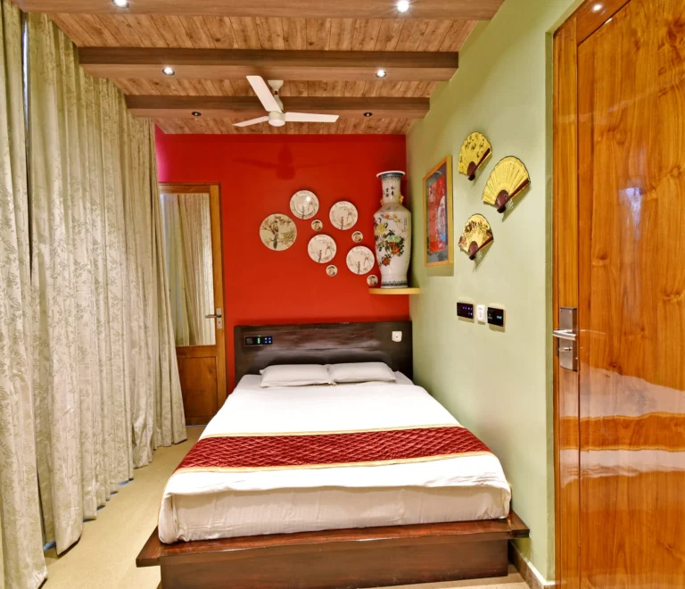 Room-202-–-Katana-Calm-The-Samurai-Suite