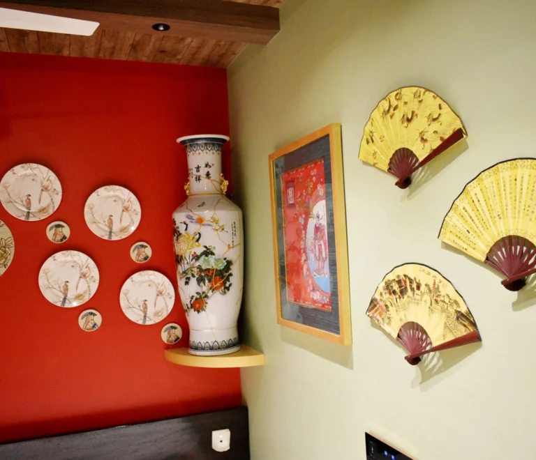 Room-202-–-Katana-Calm-The-Samurai-Suite