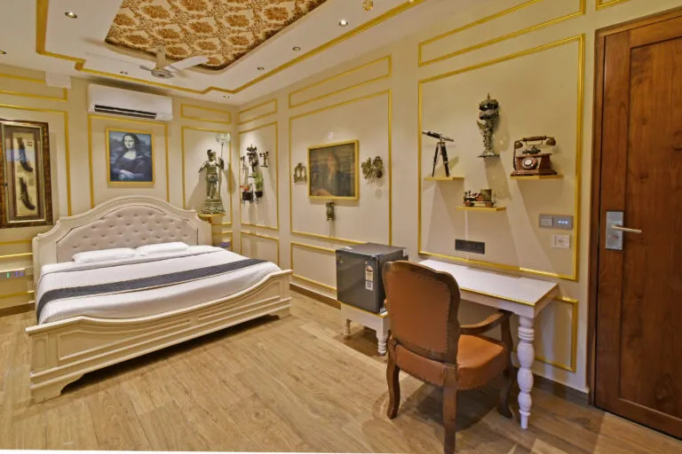 Room-204-–-European-Colonial-Inspired-Luxury-Suite-1-768x512