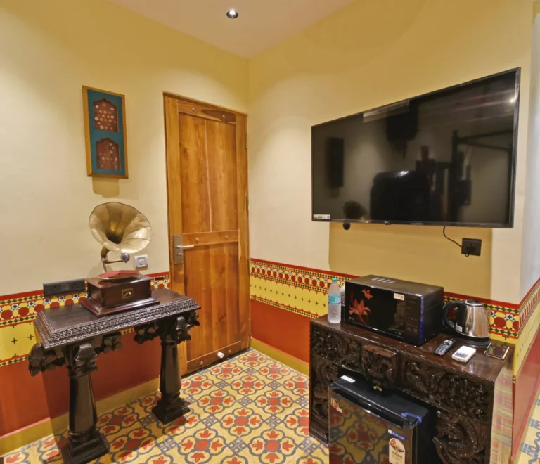 Room-304-–-Heritage-Haven-The-Chettinad-Suite